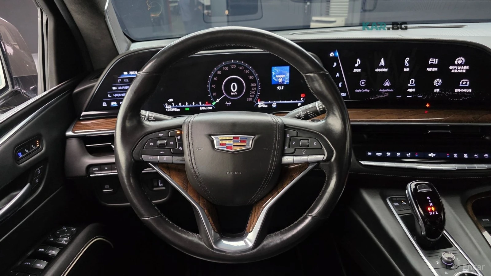 Cadillac Escalade * 6.2* PLATINUM* ПОДГРЕВ* ОБДУХВАНЕ* ПАНОРАМА* TV*, снимка 13 - Автомобили и джипове - 54892891