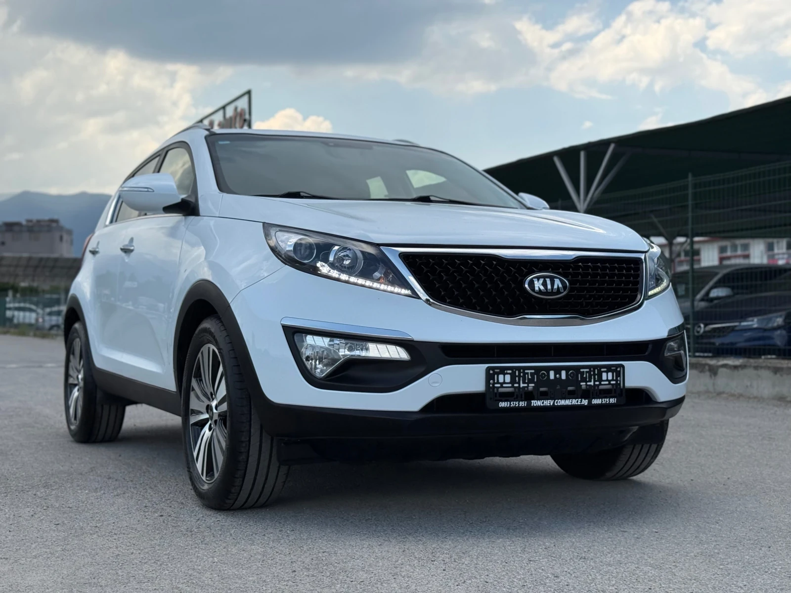 Kia Sportage 1.7-CRDI-FACE-TOP-NAVI-CAR PLAY-183.000km-KAMERA