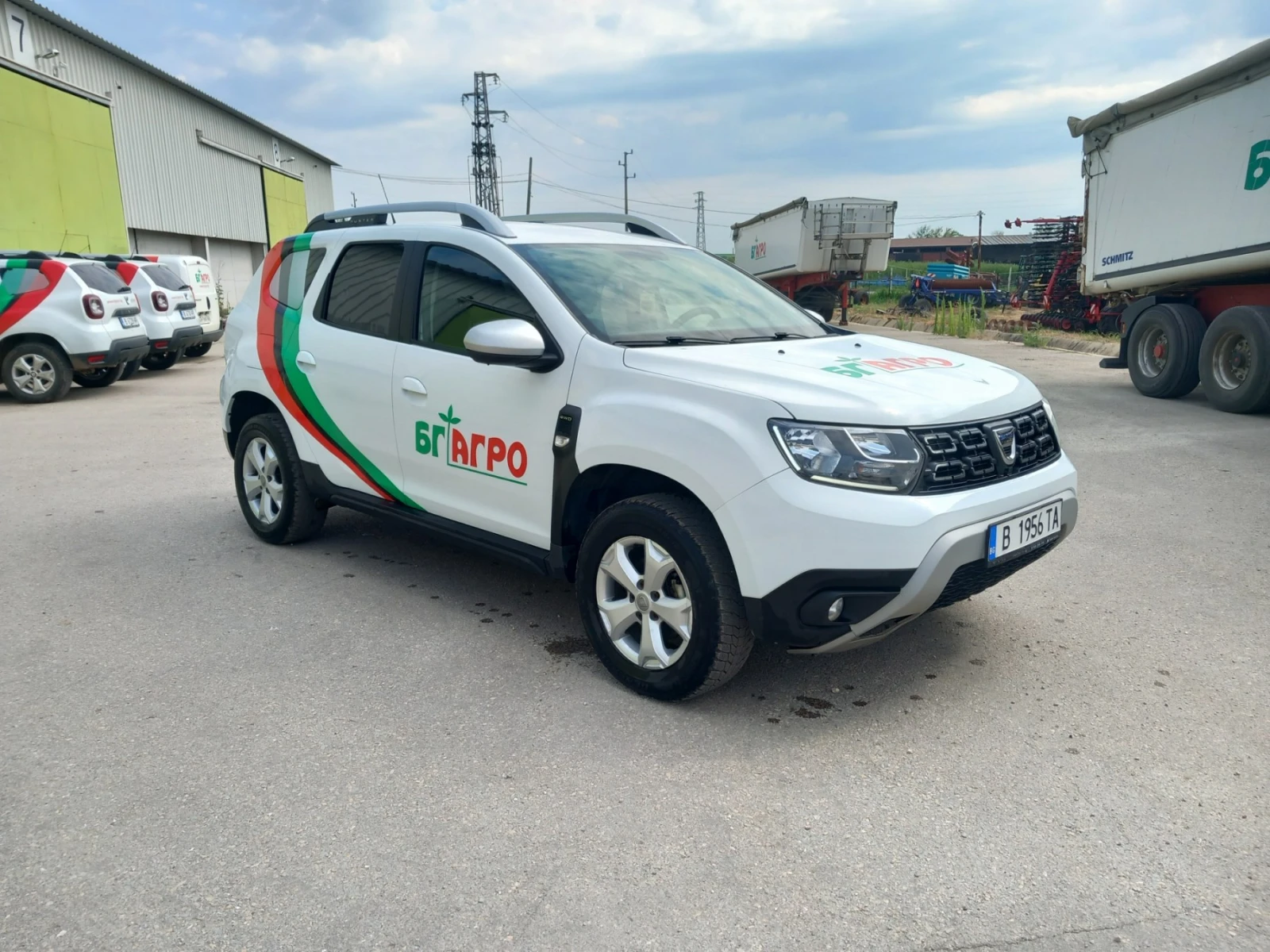 Dacia Duster, снимка 6 - Автомобили и джипове - 55289958