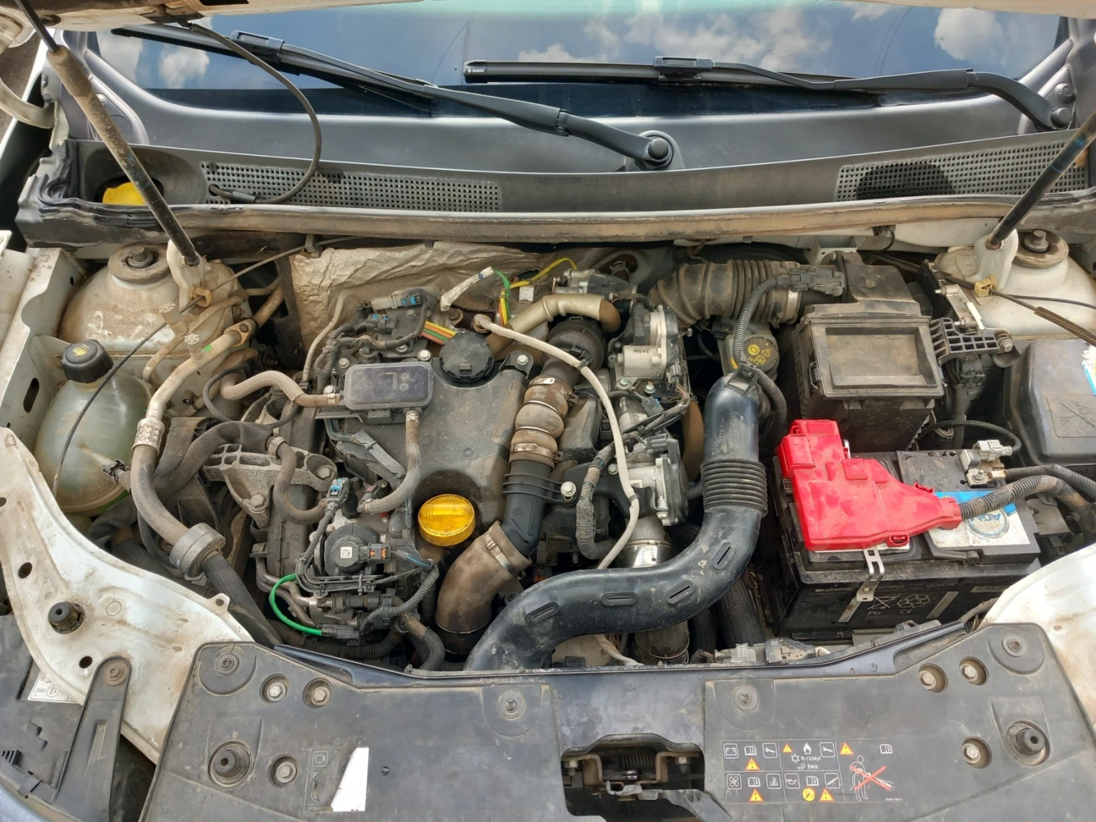 Dacia Duster, снимка 12 - Автомобили и джипове - 55289958