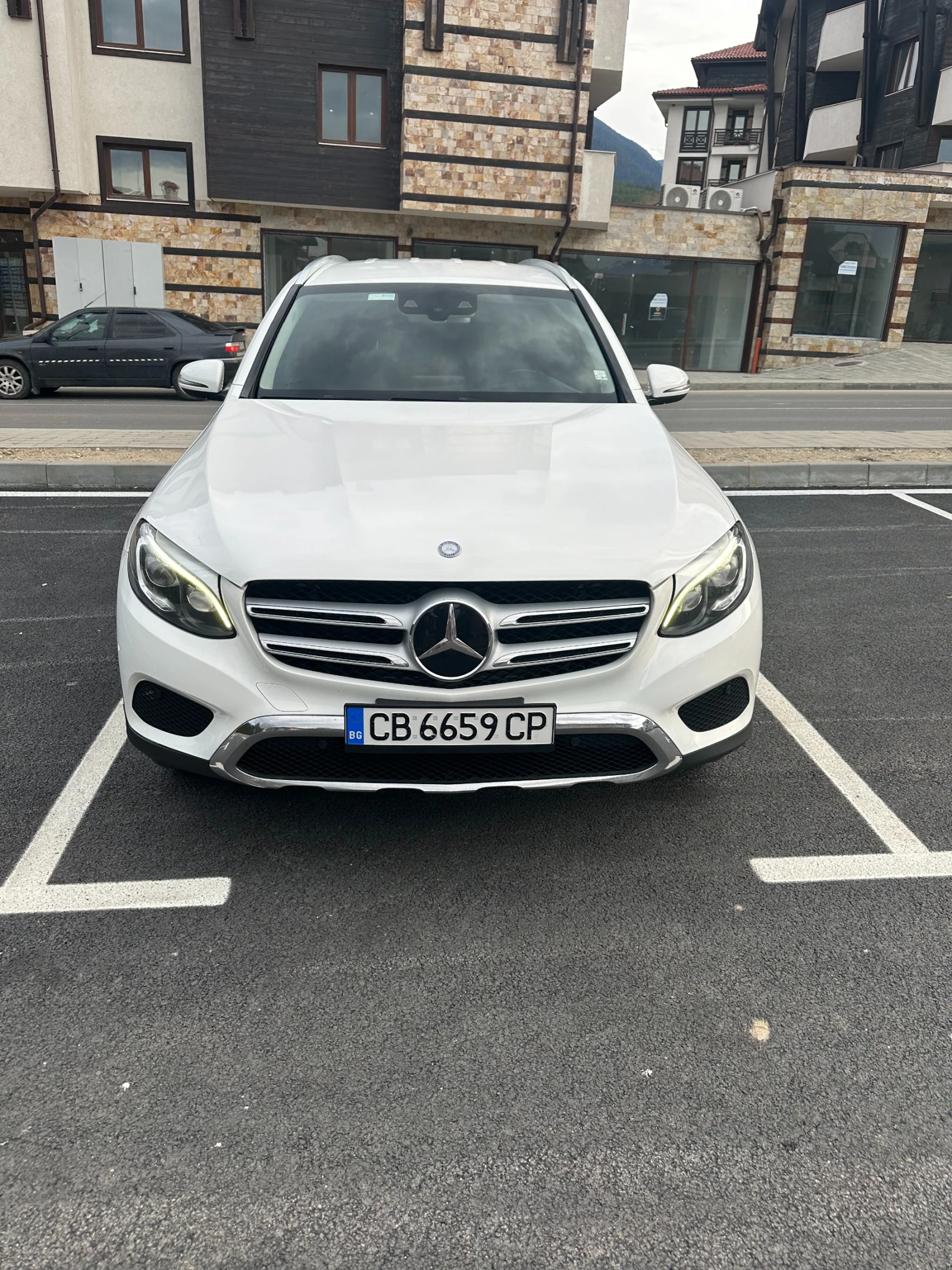 Mercedes-Benz GLC 250, снимка 5 - Автомобили и джипове - 55884515