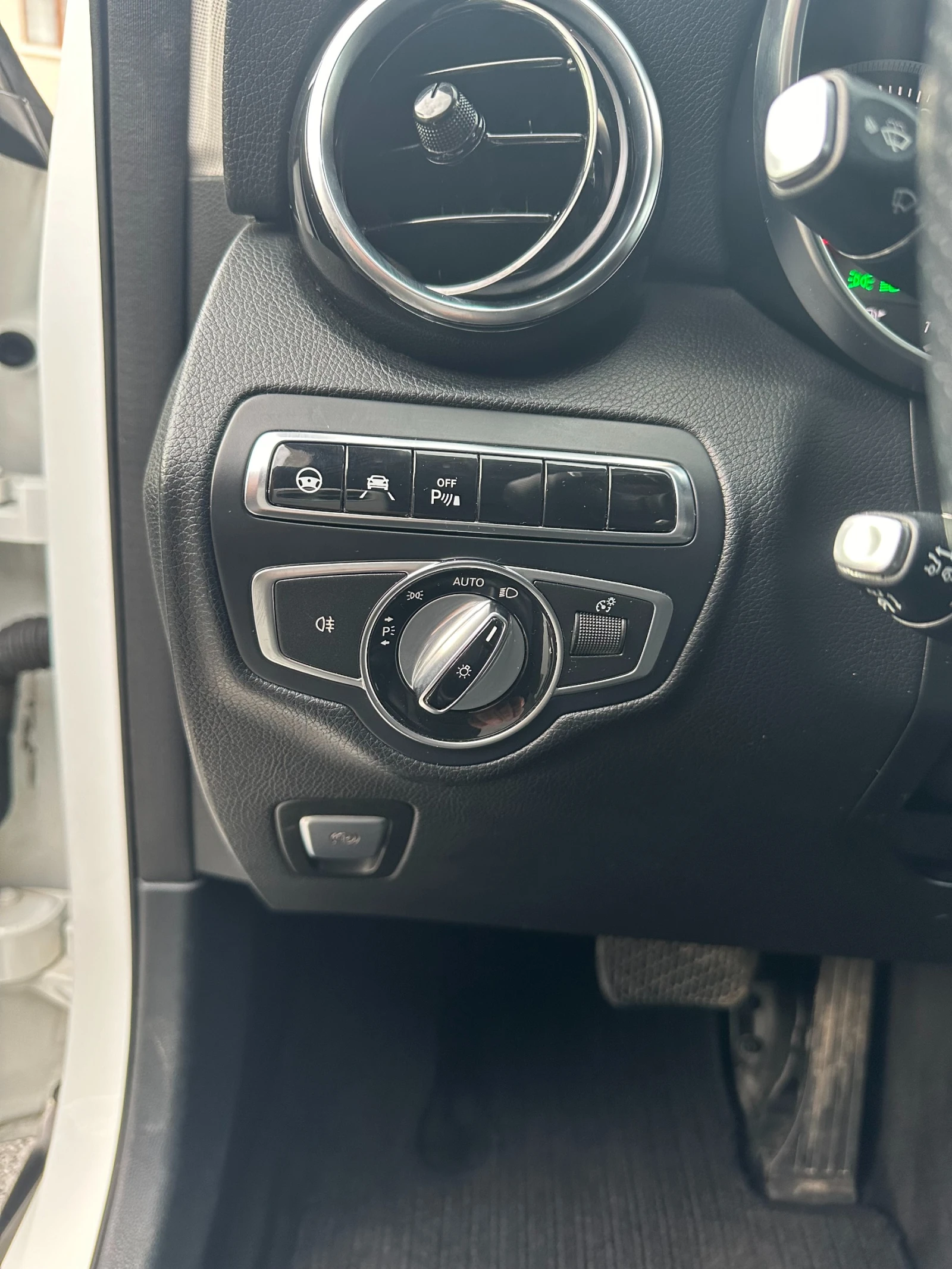 Mercedes-Benz GLC 250, снимка 16 - Автомобили и джипове - 55884515
