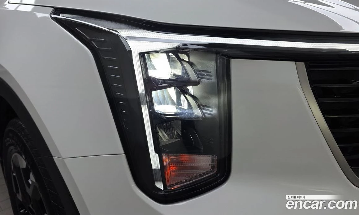 Kia Sorento Gasoline 2.5T 2WD Prestige, снимка 7 - Автомобили и джипове - 56096173