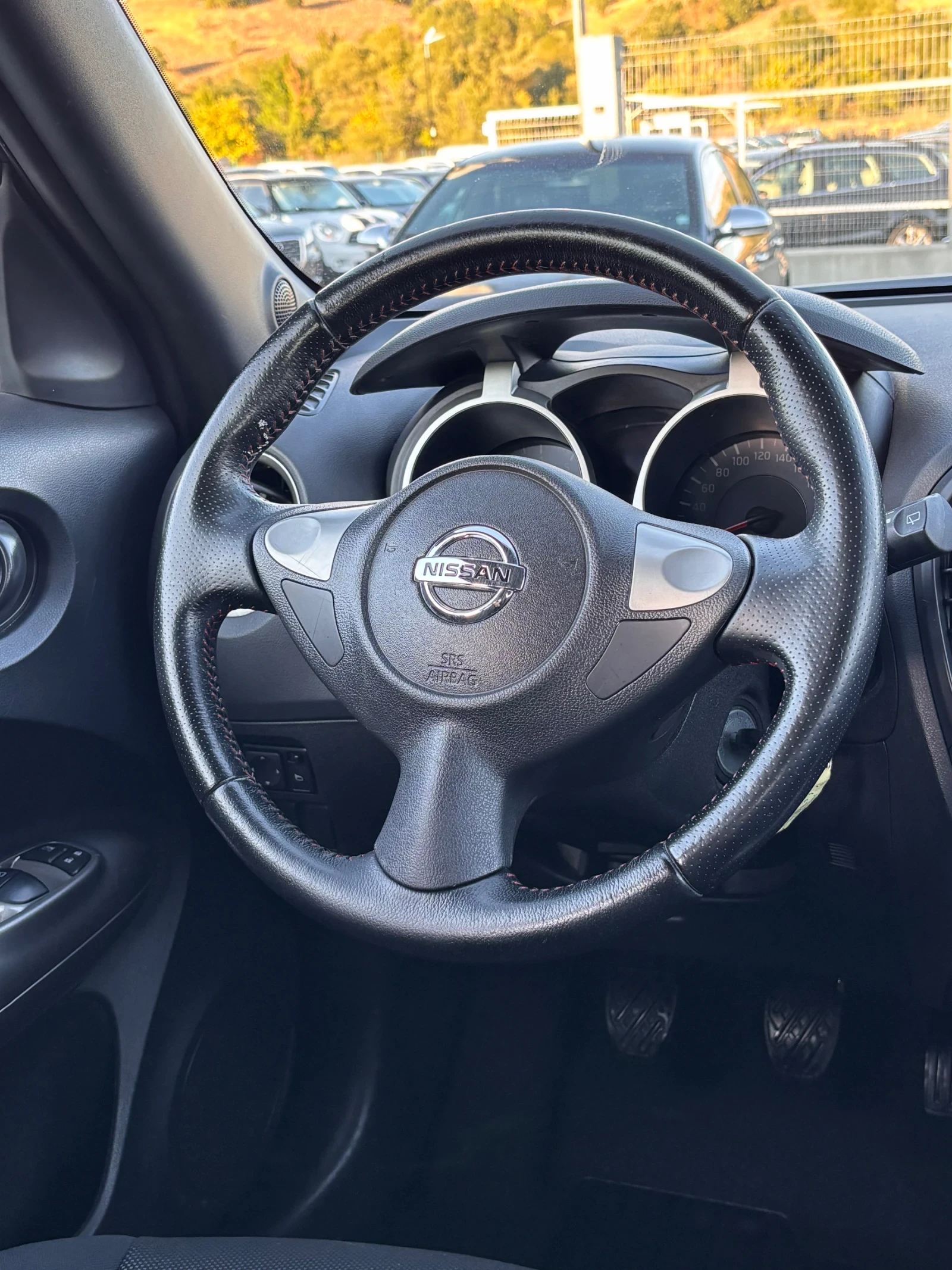 Nissan Juke 1.6 i , снимка 7 - Автомобили и джипове - 56299226