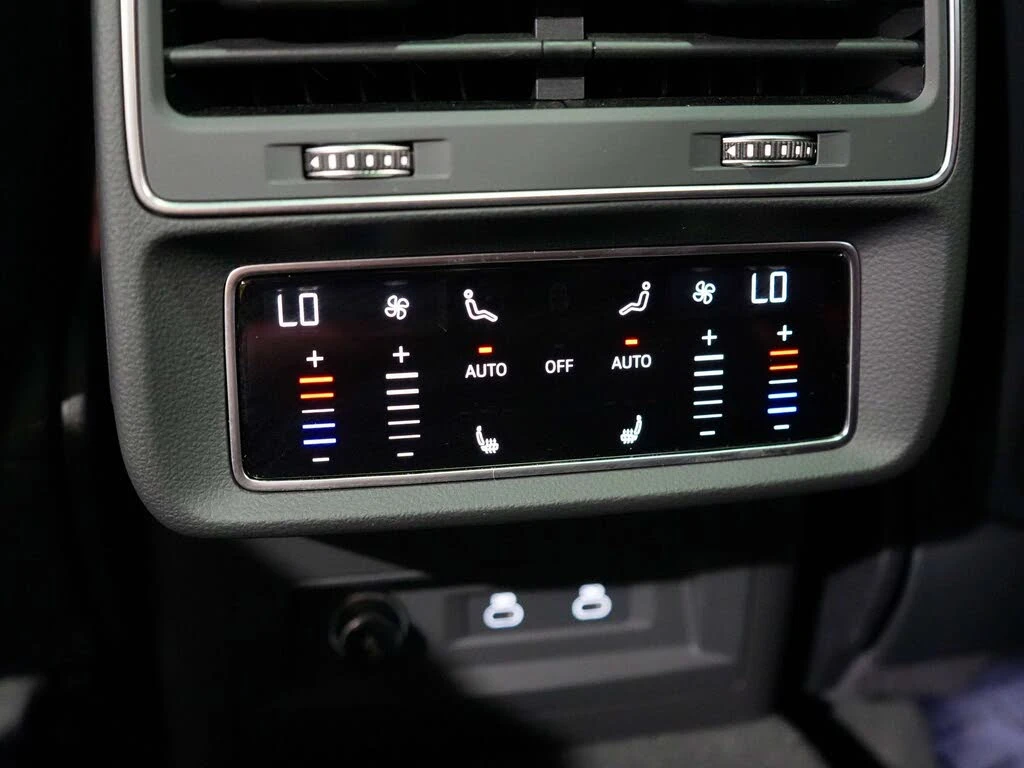 Audi SQ8 4.0T* BLACK OPTIC* MATRIX* B&O* �����* ������ ���� | Mobile.bg � ����������� 16