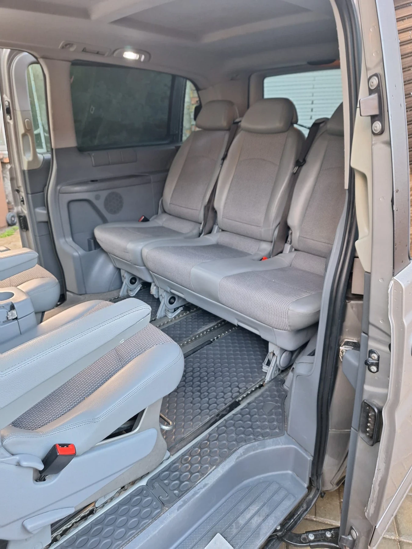 Mercedes-Benz Viano Vip Biznes klas, снимка 13 - Бусове и автобуси - 54703587