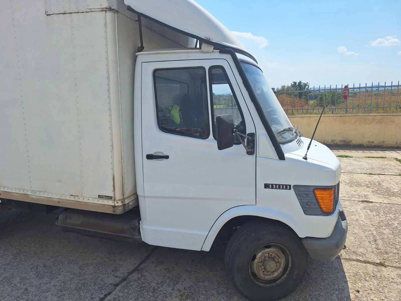Mercedes-Benz 310, снимка 3 - Бусове и автобуси - 55659318