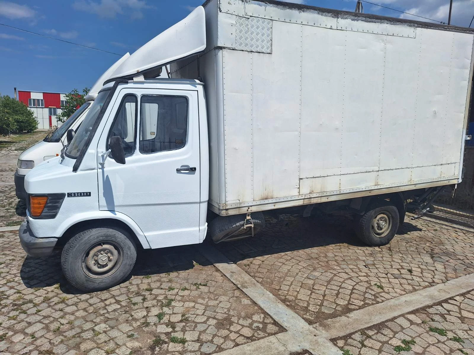 Mercedes-Benz 310, снимка 2 - Бусове и автобуси - 55659318