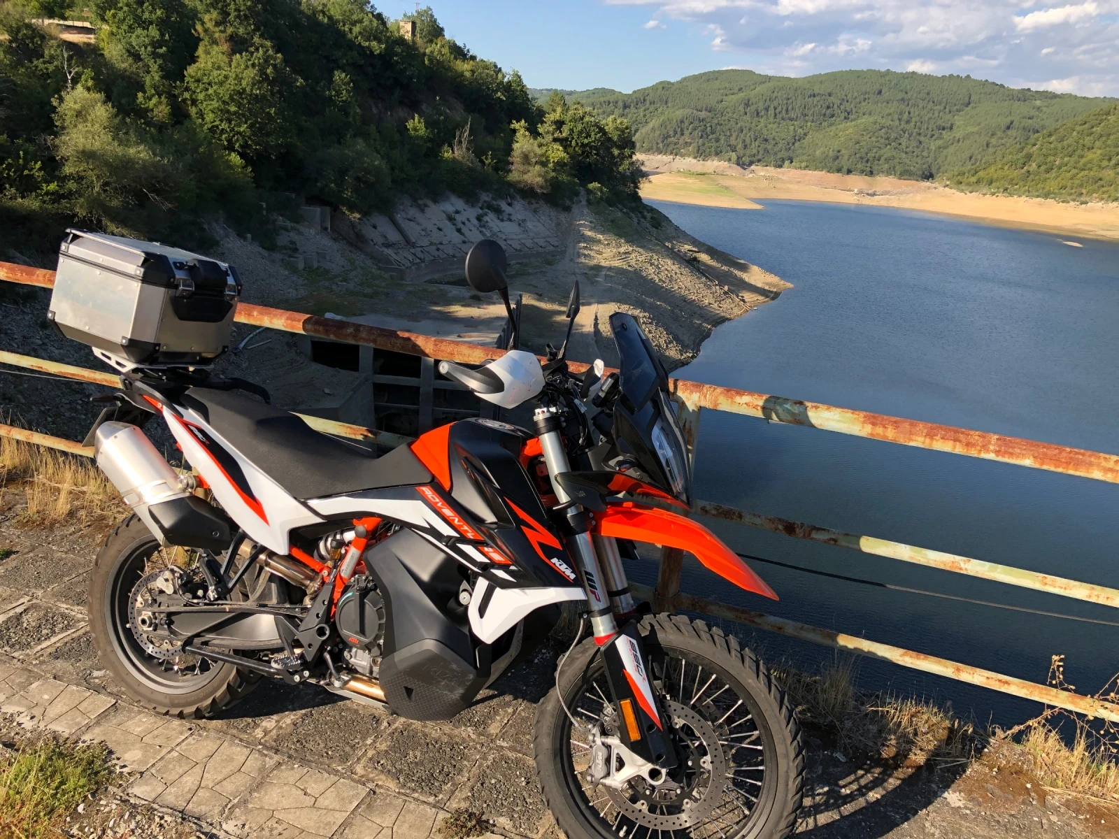 Ktm Adventure 890 R - изображение 7
