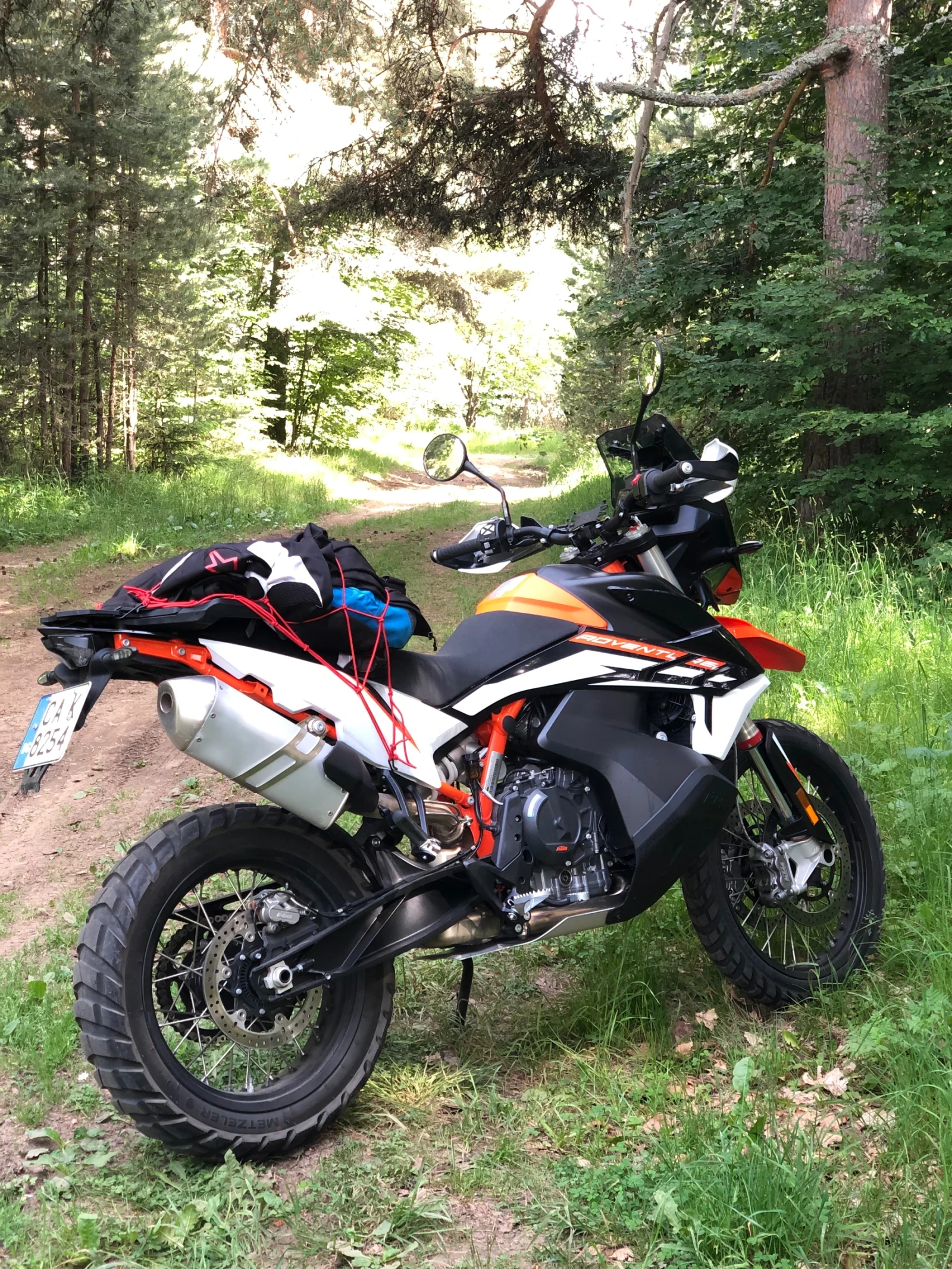 Ktm Adventure 890 R - изображение 2