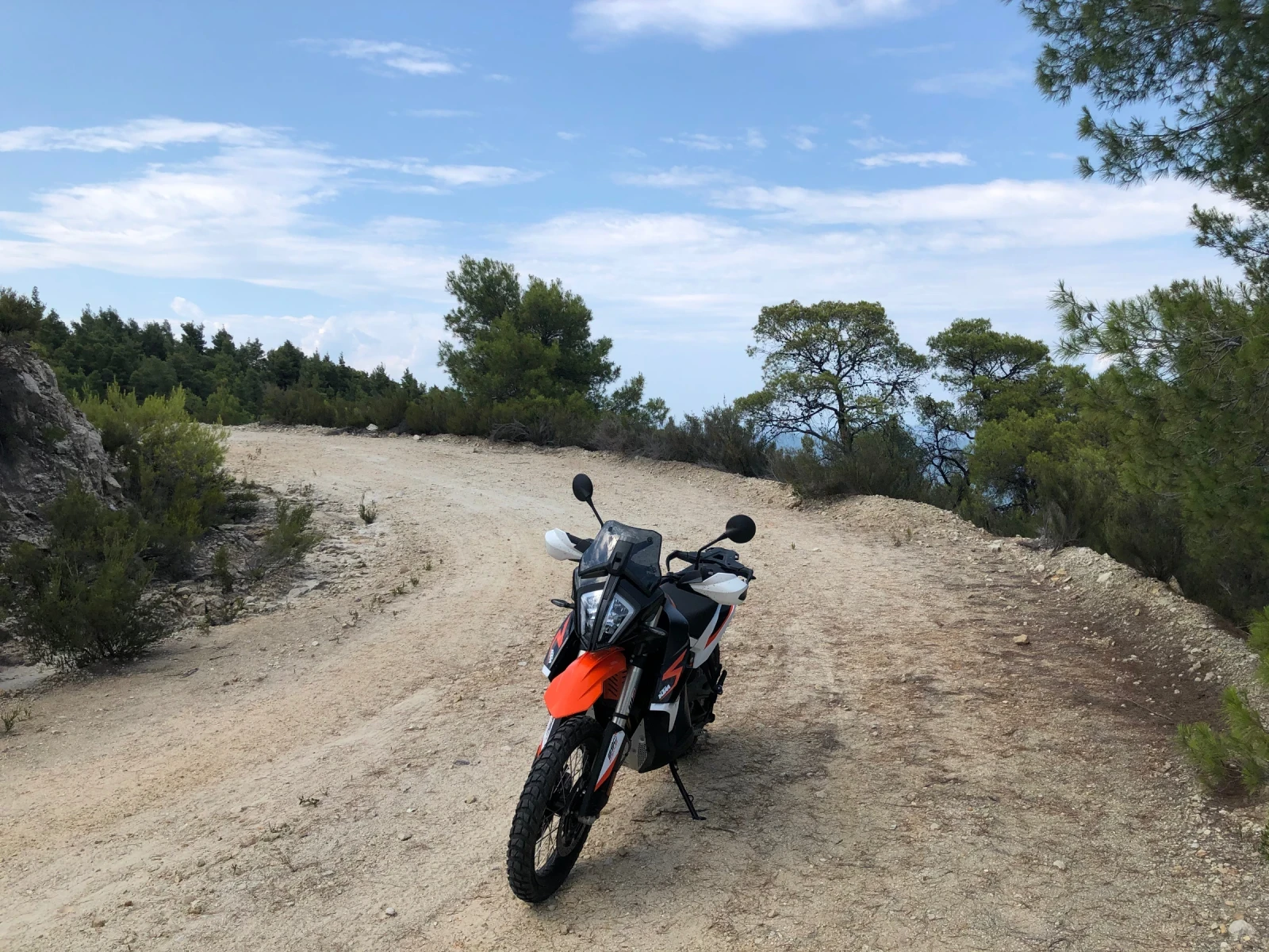 Ktm Adventure 890 R - изображение 9