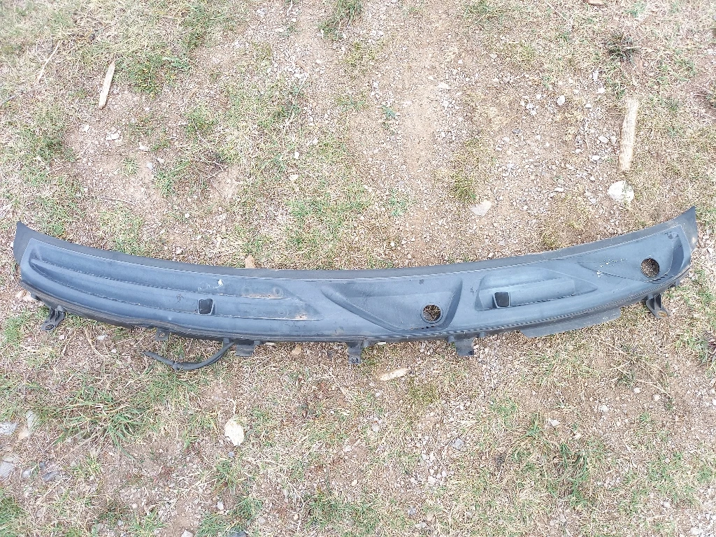 Кора под предни чистачки Фиат Панда 