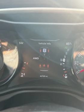 Dodge Challenger SXT AWD, снимка 12