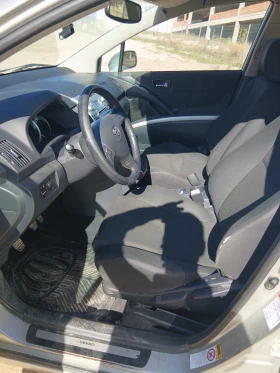 Toyota Corolla verso, снимка 9