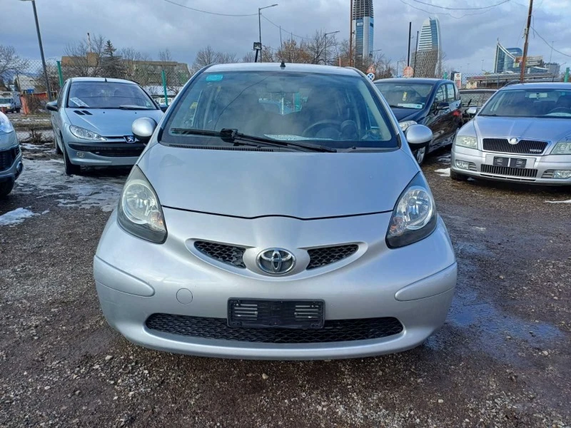 Toyota Aygo 1000, снимка 2 - Автомобили и джипове - 43976595