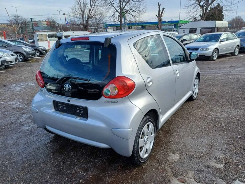 Toyota Aygo 1000, снимка 6 - Автомобили и джипове - 43976595