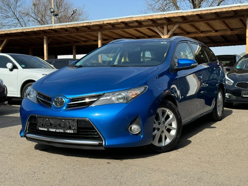 Toyota Auris 1.6i ПЪЛНА СЕРВИЗНА ИСТОРИЯ В ТОЙОТА, снимка 1 - Автомобили и джипове - 44528278