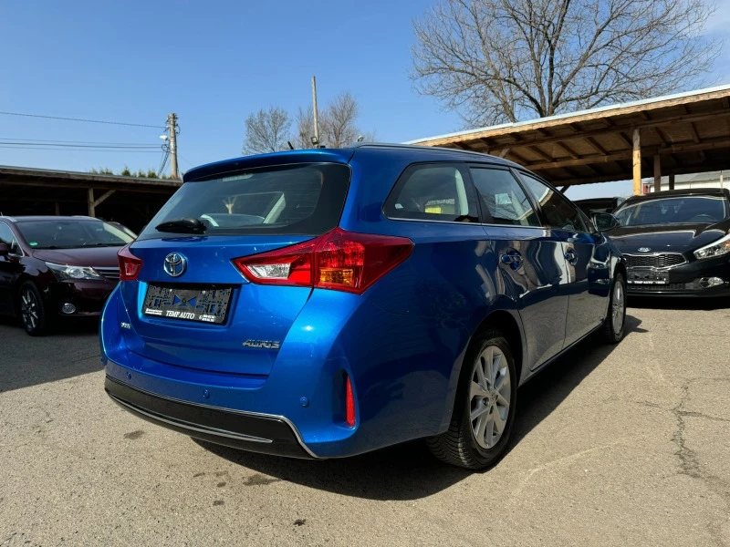 Toyota Auris 1.6i ПЪЛНА СЕРВИЗНА ИСТОРИЯ В ТОЙОТА, снимка 5 - Автомобили и джипове - 44528278