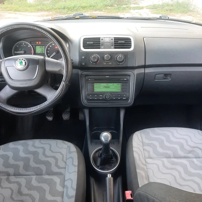 Skoda Fabia 1.9 tdi-105 kc., снимка 13 - Автомобили и джипове - 47890063