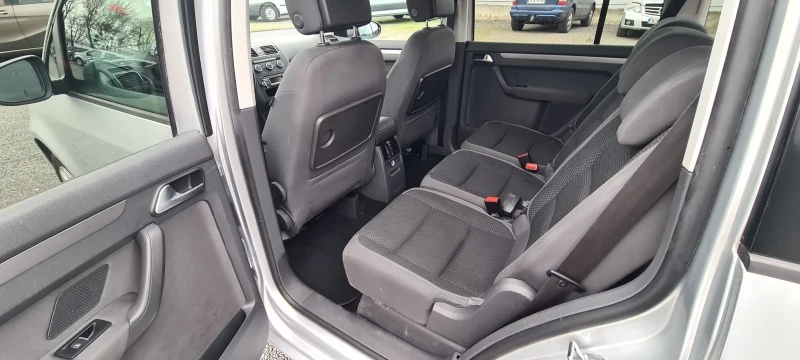 VW Touran 1.4  140ps, снимка 10 - Автомобили и джипове - 48680388