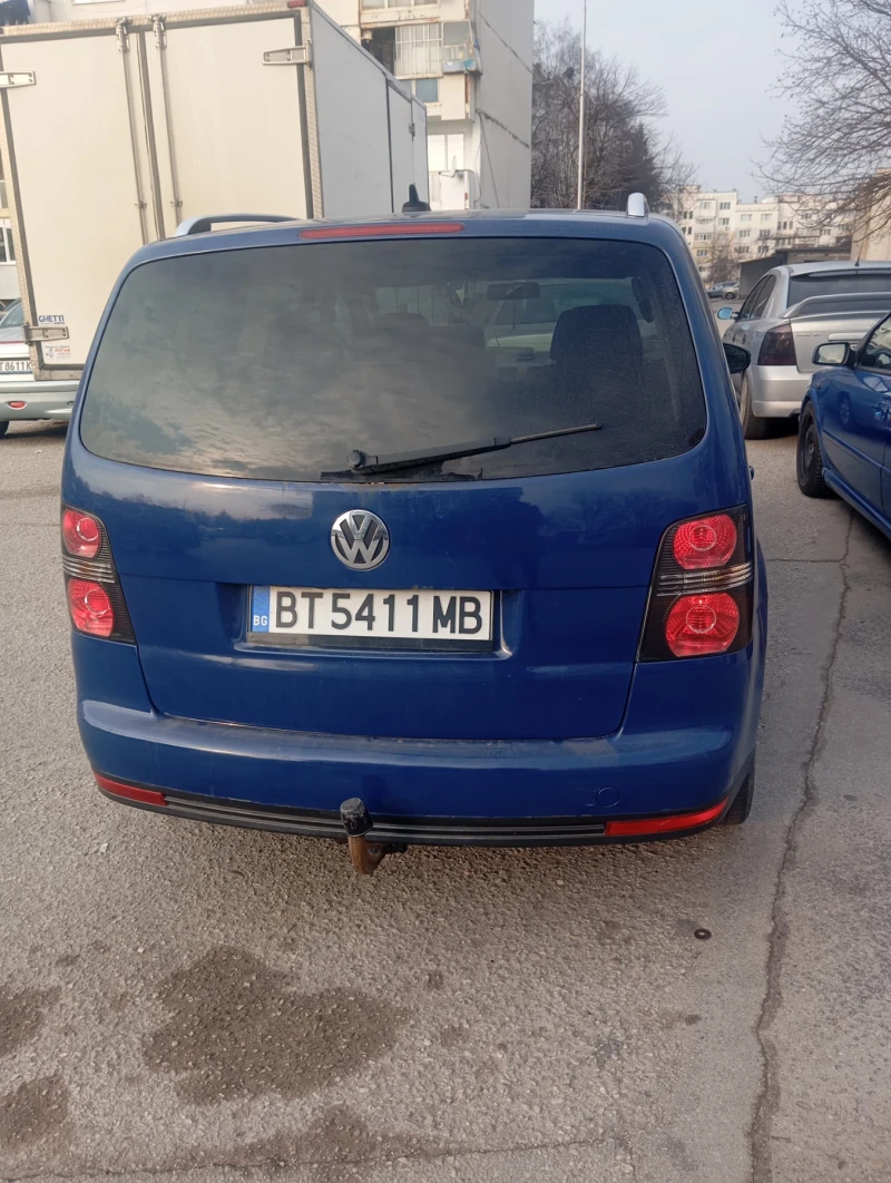 VW Touran, снимка 4 - Автомобили и джипове - 49169247