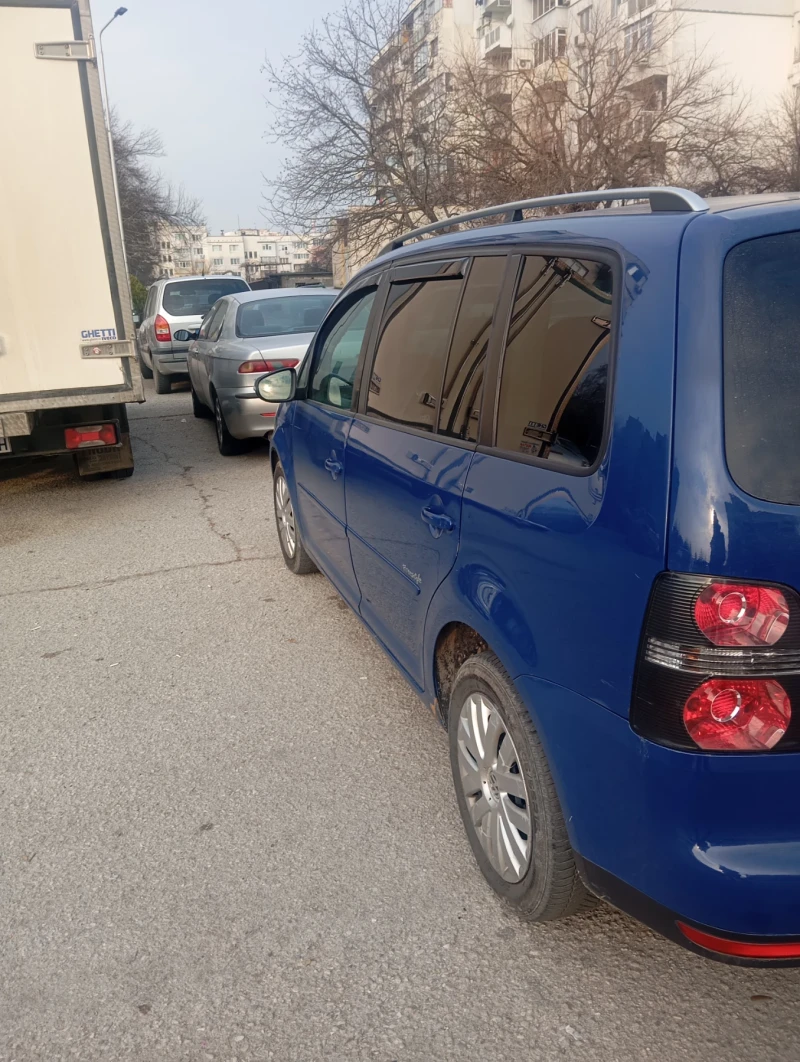 VW Touran, снимка 2 - Автомобили и джипове - 49169247