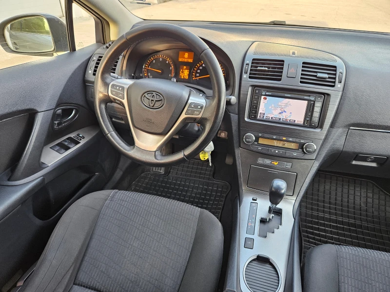 Toyota Avensis 2.2d-AT-NAVI, снимка 13 - Автомобили и джипове - 49934053