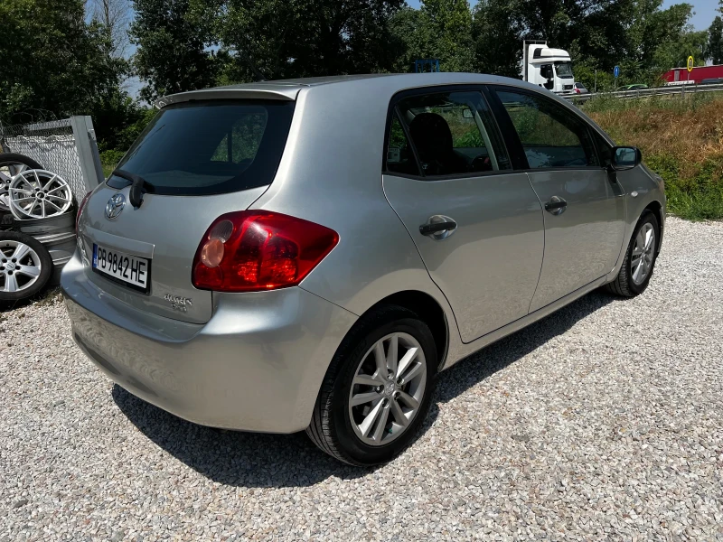 Toyota Auris 1.4 D-4D 189000KM, снимка 6 - Автомобили и джипове - 50820089