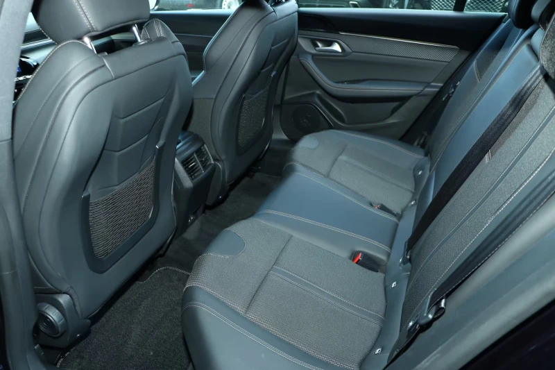 Peugeot 508 1.6PHEV/225HP/GT/CAM/NAVI/LED/AMBI/679vv, снимка 12 - Автомобили и джипове - 51043024
