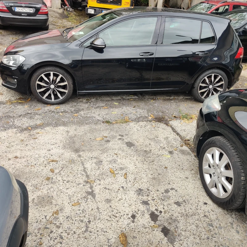 VW Golf, снимка 3 - Автомобили и джипове - 52098208