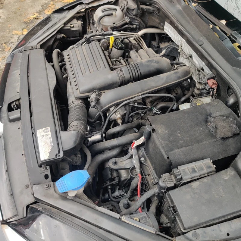 VW Golf, снимка 11 - Автомобили и джипове - 52098208