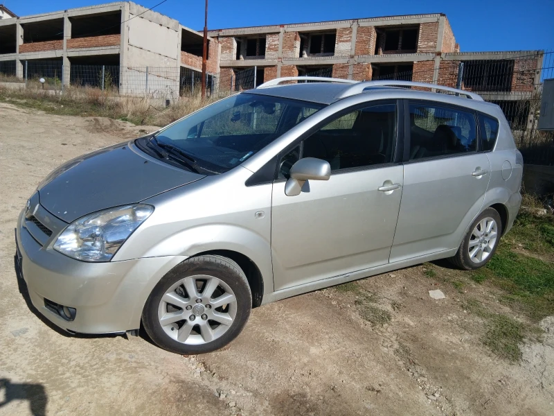 Toyota Corolla verso, снимка 2 - Автомобили и джипове - 52270889