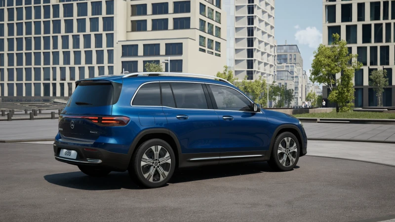 Mercedes-Benz EQB 350 4MATIC  6+ 1, снимка 4 - Автомобили и джипове - 53315161