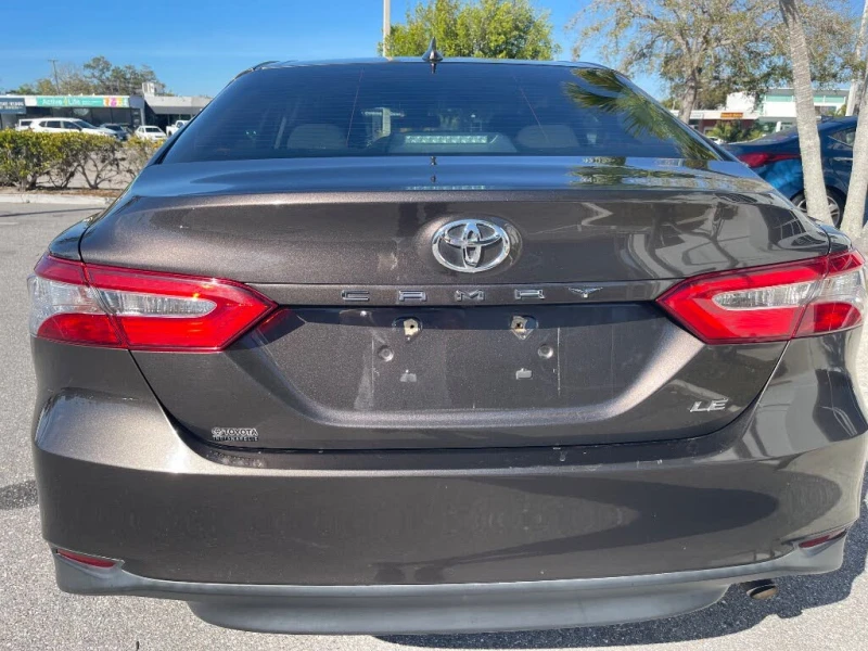 Toyota Camry !LE-FWD! * АвтоКредит* Цена до БГ* , снимка 4 - Автомобили и джипове - 53374711