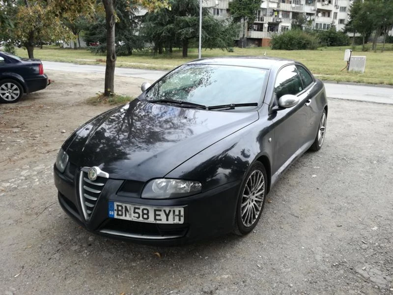 Alfa Romeo Gt 1.9 JTD, снимка 1 - Автомобили и джипове - 28586058