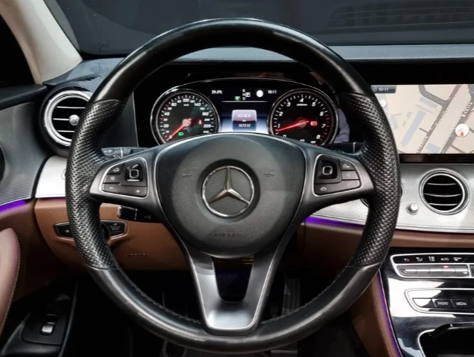 Mercedes-Benz E 200 Avantgarde, снимка 12 - Автомобили и джипове - 51669400