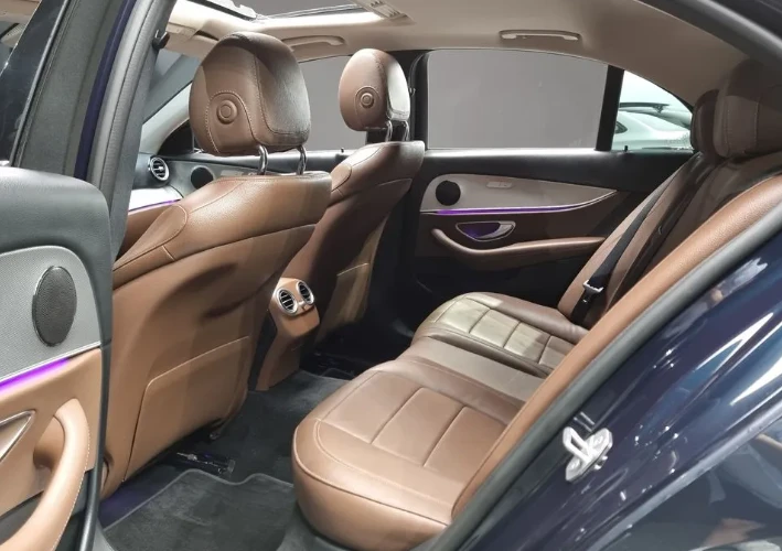 Mercedes-Benz E 200 Avantgarde, снимка 11 - Автомобили и джипове - 51669400