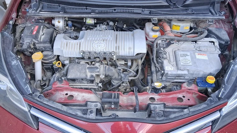 Toyota Yaris HYBRID / 67 000 km / Euro 6, снимка 9 - Автомобили и джипове - 53970887