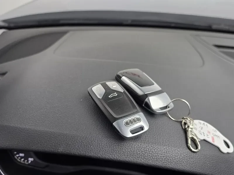 Audi A4 2.0 TDI Quattro Premium, снимка 11 - Автомобили и джипове - 55603790