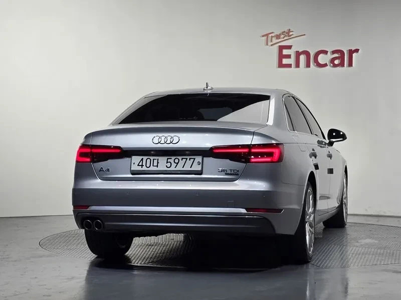 Audi A4 2.0 TDI Quattro Premium, снимка 4 - Автомобили и джипове - 55603790
