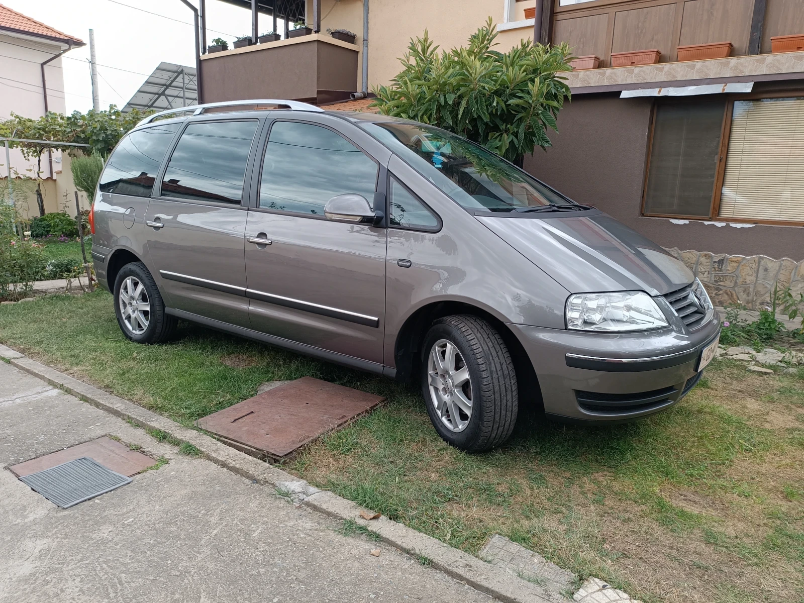 VW Sharan 2.0 | Mobile.bg — изображение 1