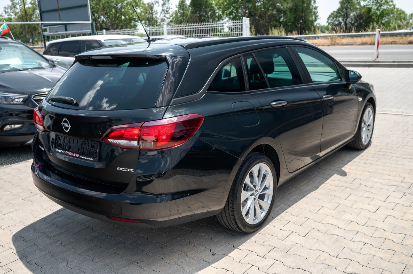 Opel Astra 1.6* EURO6* 2016г - изображение 8