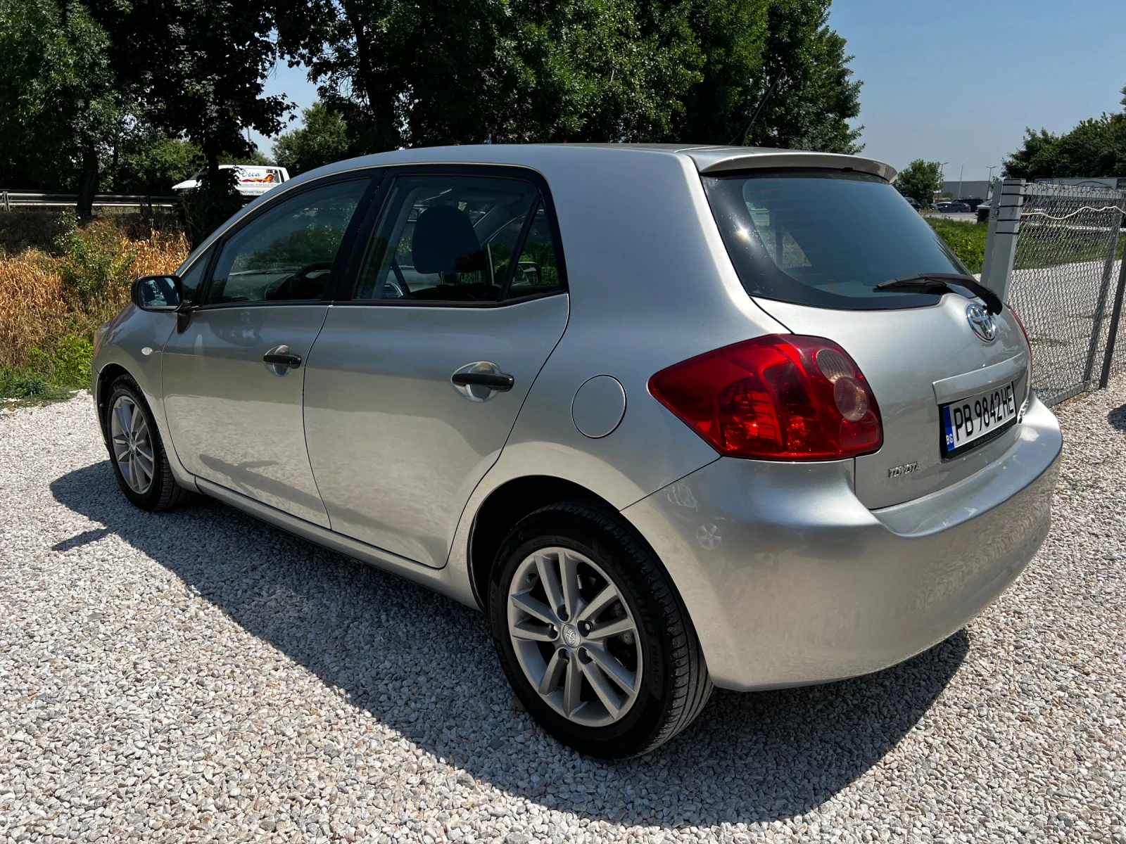 Toyota Auris 1.4 D-4D 189000KM - изображение 5