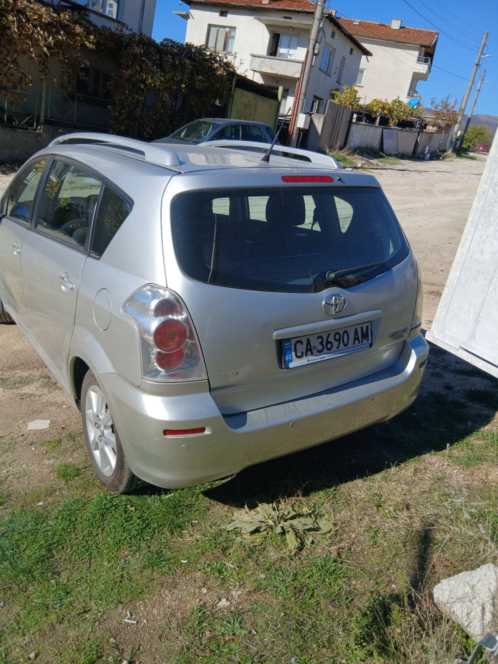 Toyota Corolla verso  - изображение 3