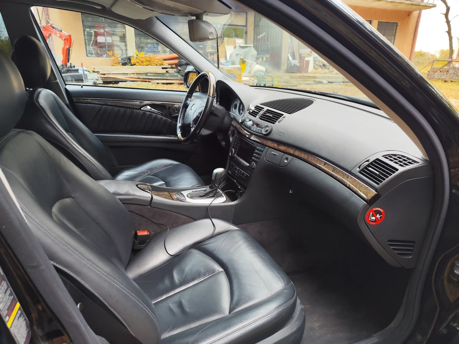 Mercedes-Benz E 500  - изображение 6