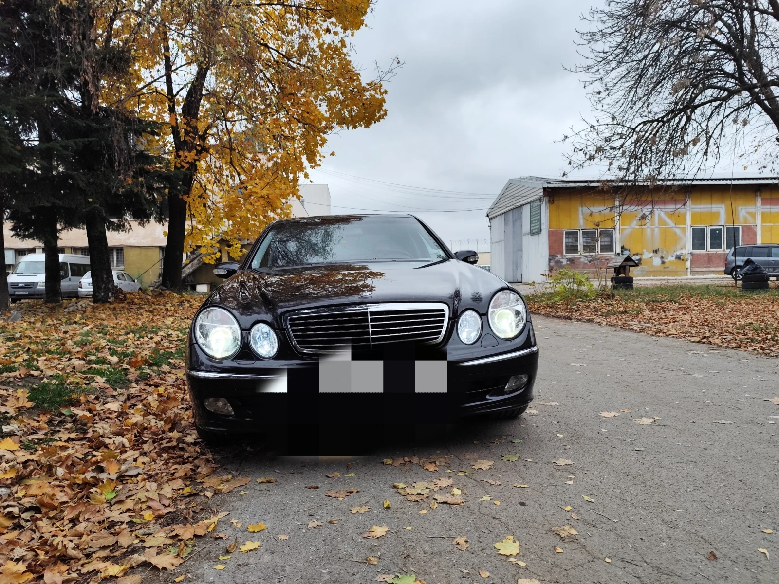 Mercedes-Benz E 500  - изображение 2