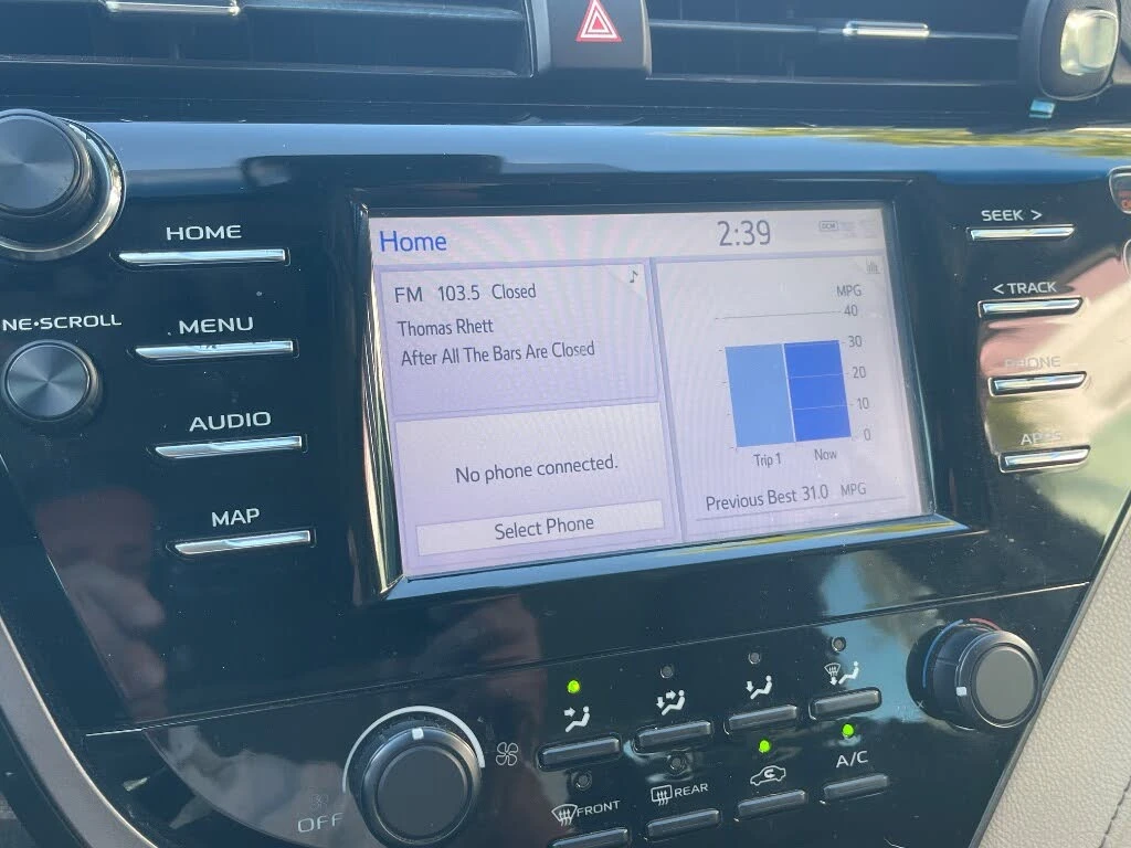 Toyota Camry !LE-FWD! * АвтоКредит* Цена до БГ*  - изображение 10