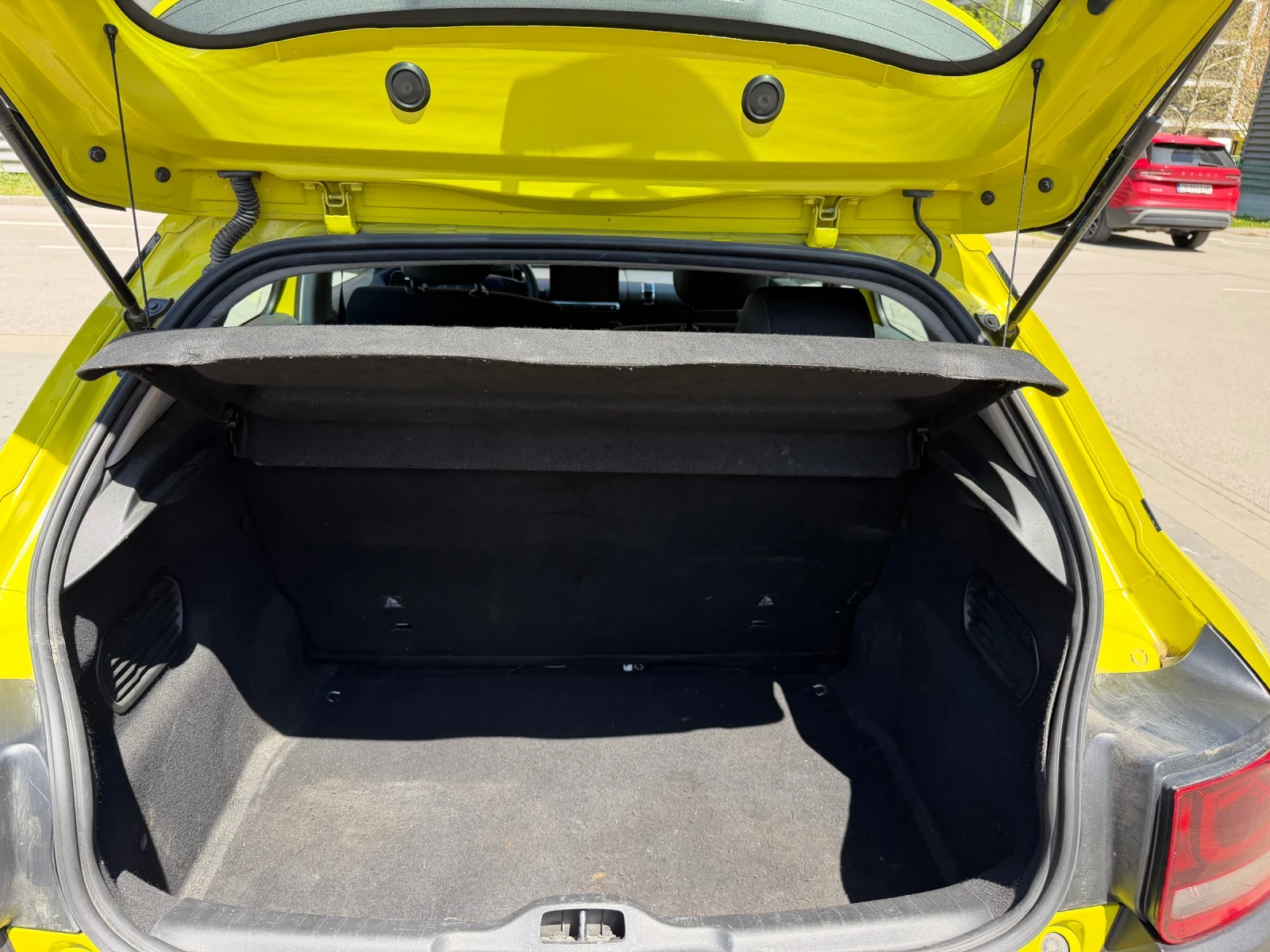 Citroen C4 Cactus, снимка 6 - Автомобили и джипове - 54303011