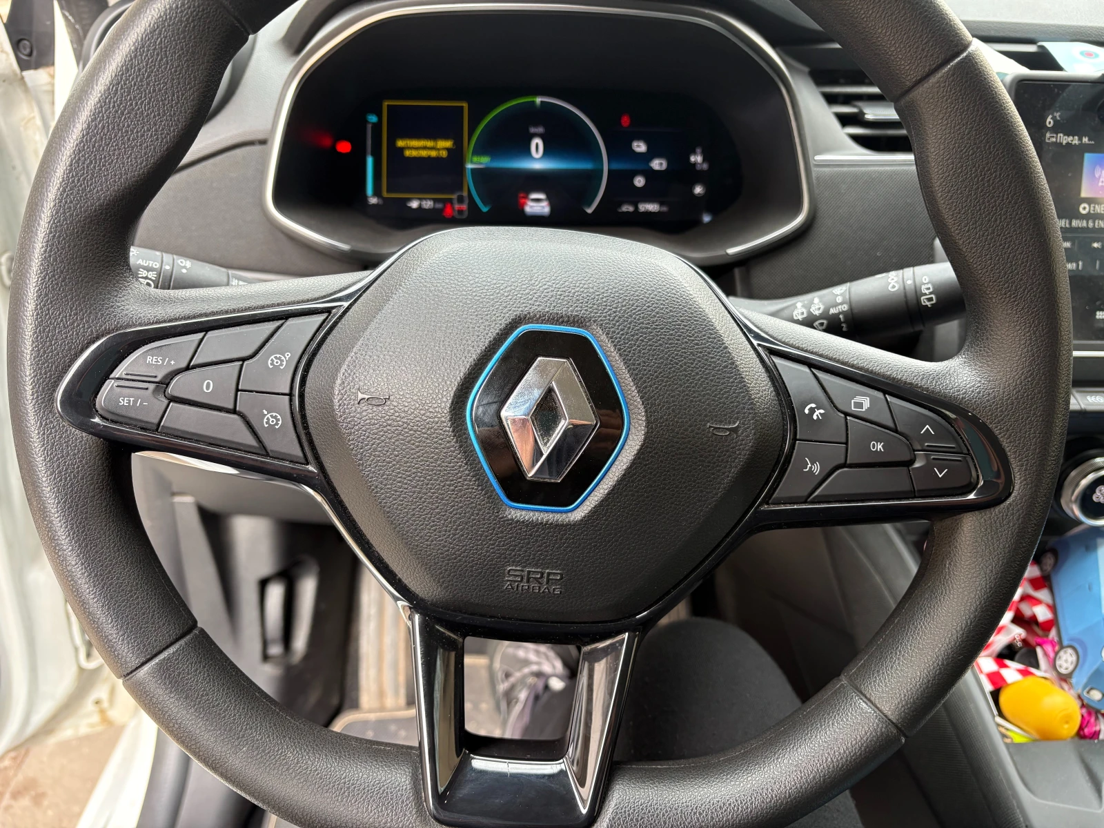 Renault Zoe ZE40, снимка 8 - Автомобили и джипове - 54512633
