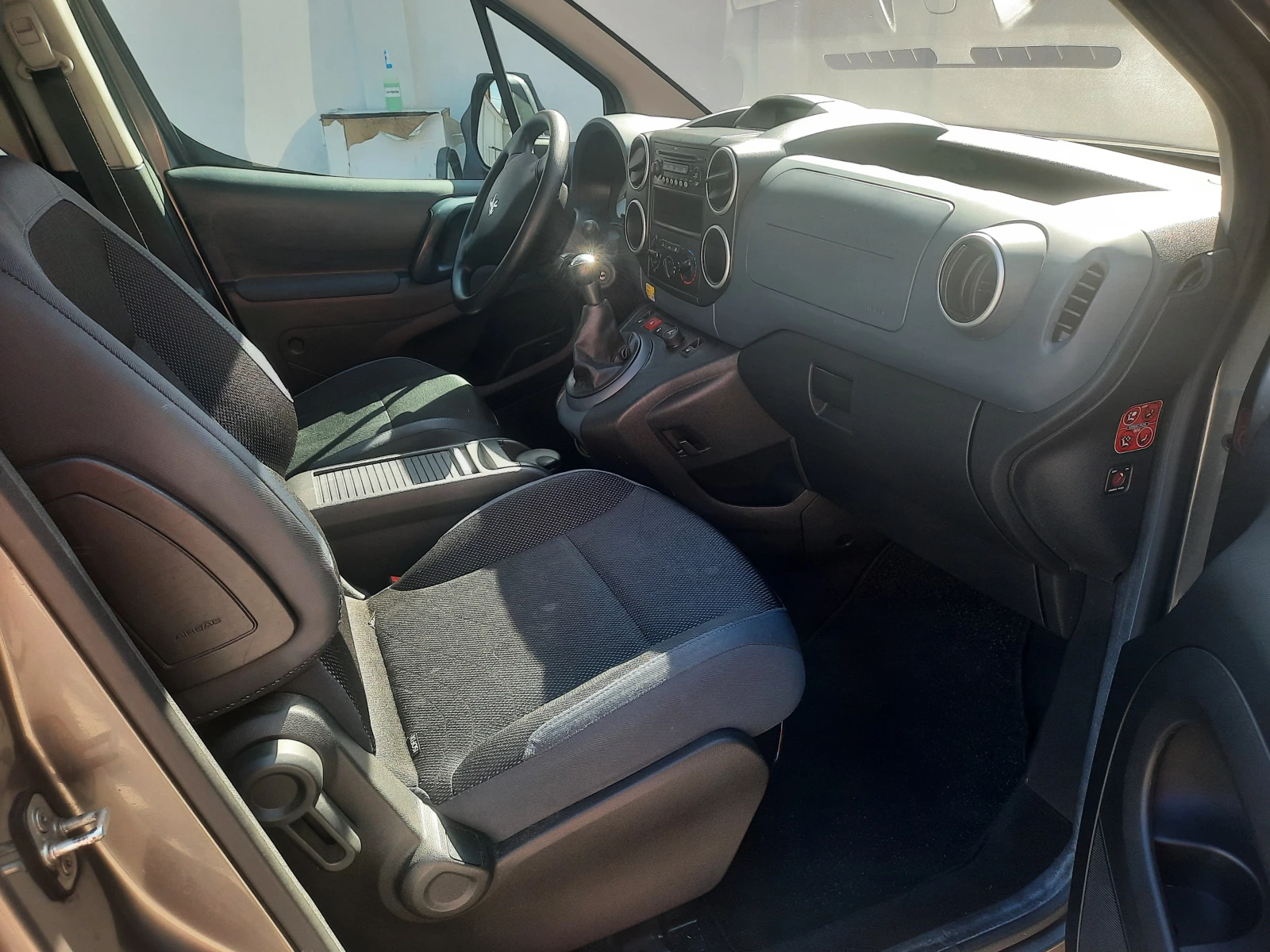 Peugeot Partner Tepee, снимка 13 - Автомобили и джипове - 55048862